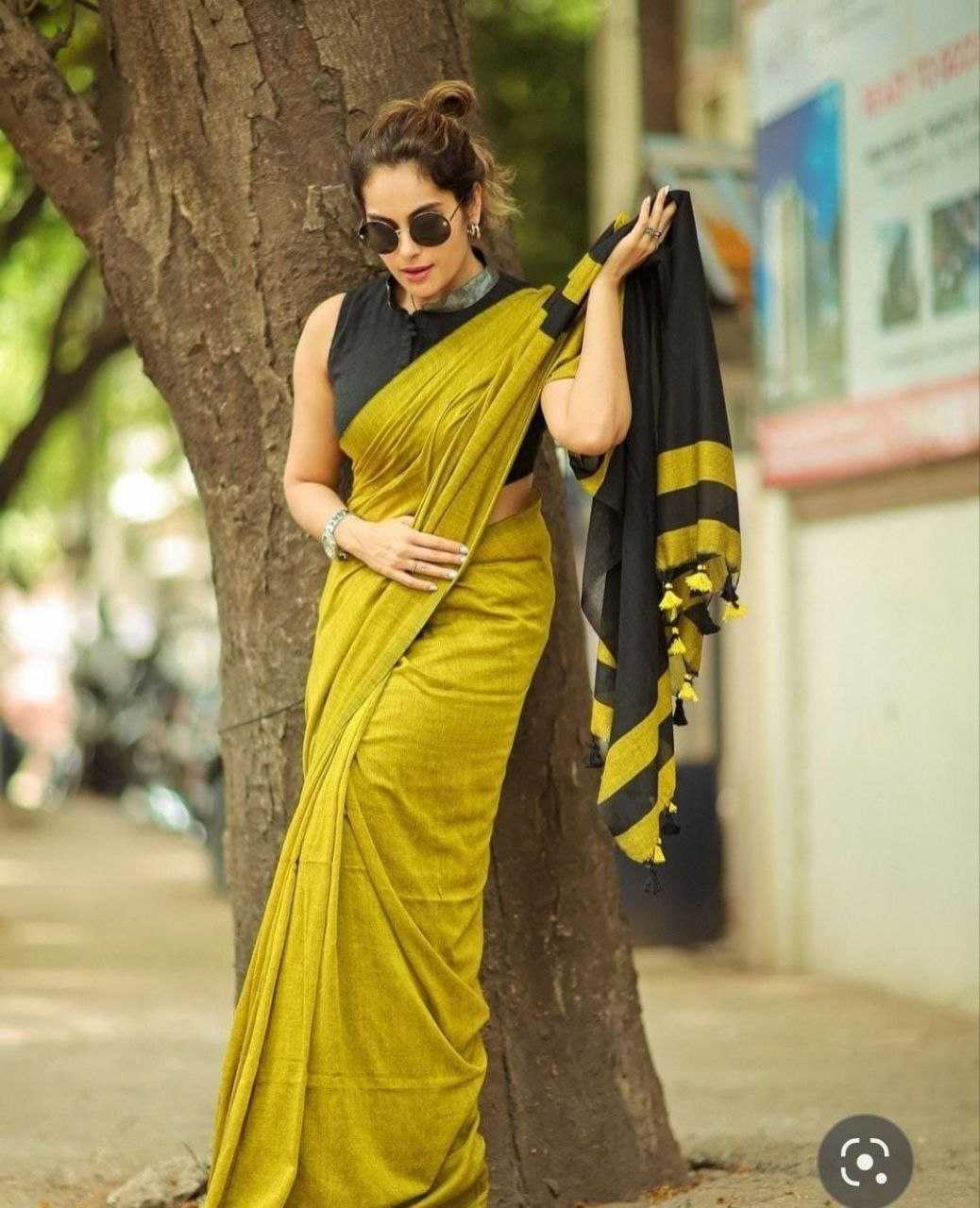 Oli Vannam | Paruthi Sarees - by SareeSouls