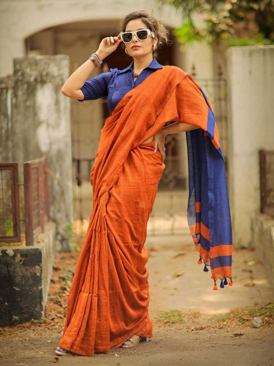 Oli Vannam | Paruthi Sarees - by SareeSouls
